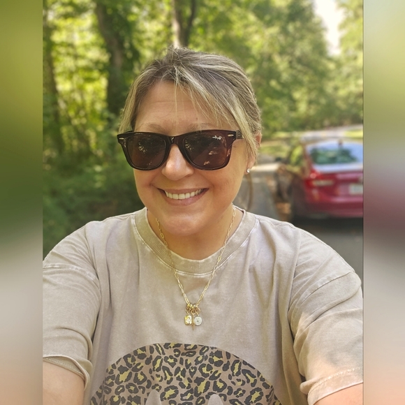 Meet your Posher, Kenya - Picture 3 of 5